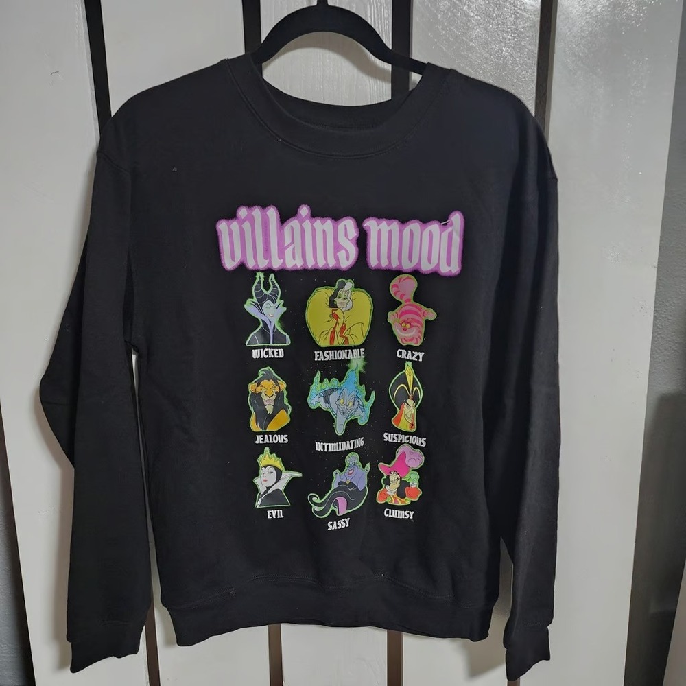 Disney Villains Women's Small Black Sweatshirt Crewneck‎ Villains Mood Cruella